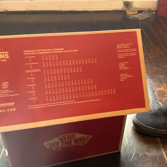 Van slip-on lightly used - Picture 15 of 16